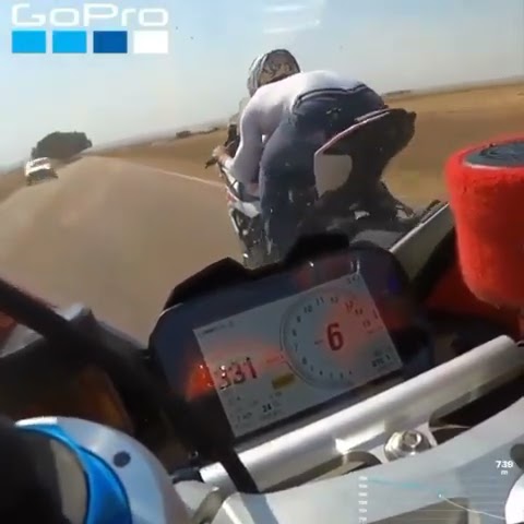 BMW S1000RR vs ducati panigale v4 TOP SPEED VIDEO 😮💥🔥