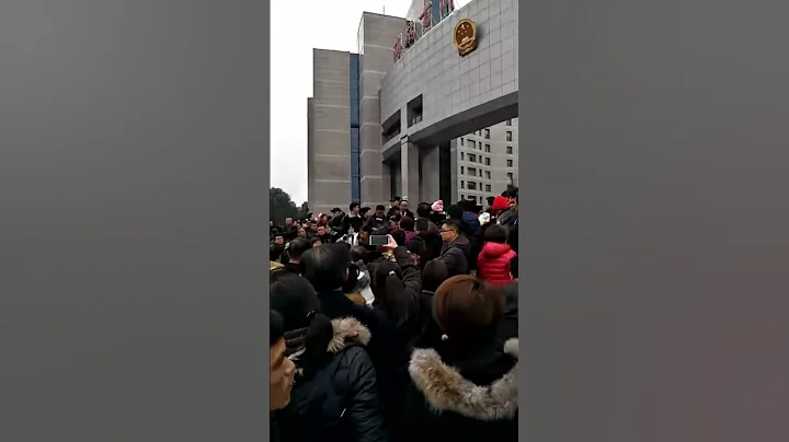 貴陽市白雲區政府門前群眾聚眾抗議活動 - 天天要聞