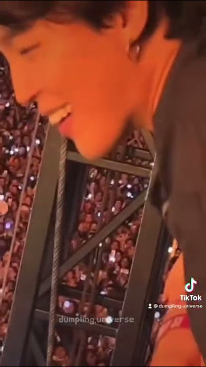 Jhope smile back at Jimin on Lollapalooza stage! 💜 #shorts #bts #jimin #jhope