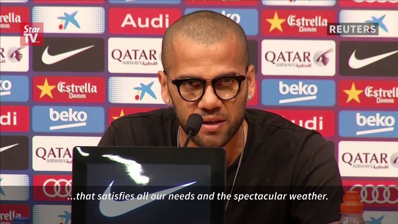 Messi told me to stay at Barca, says Dani Alves