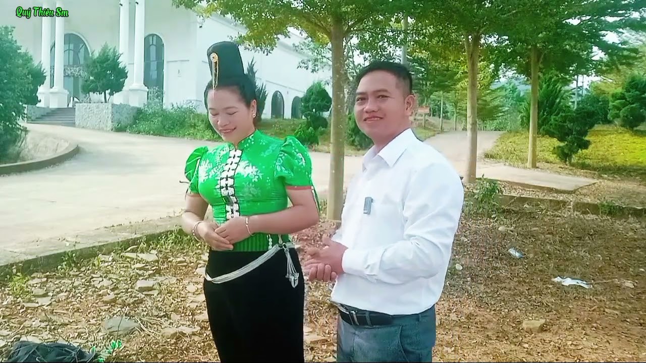 Hồng hoa xuân Quý khắp báo sào 