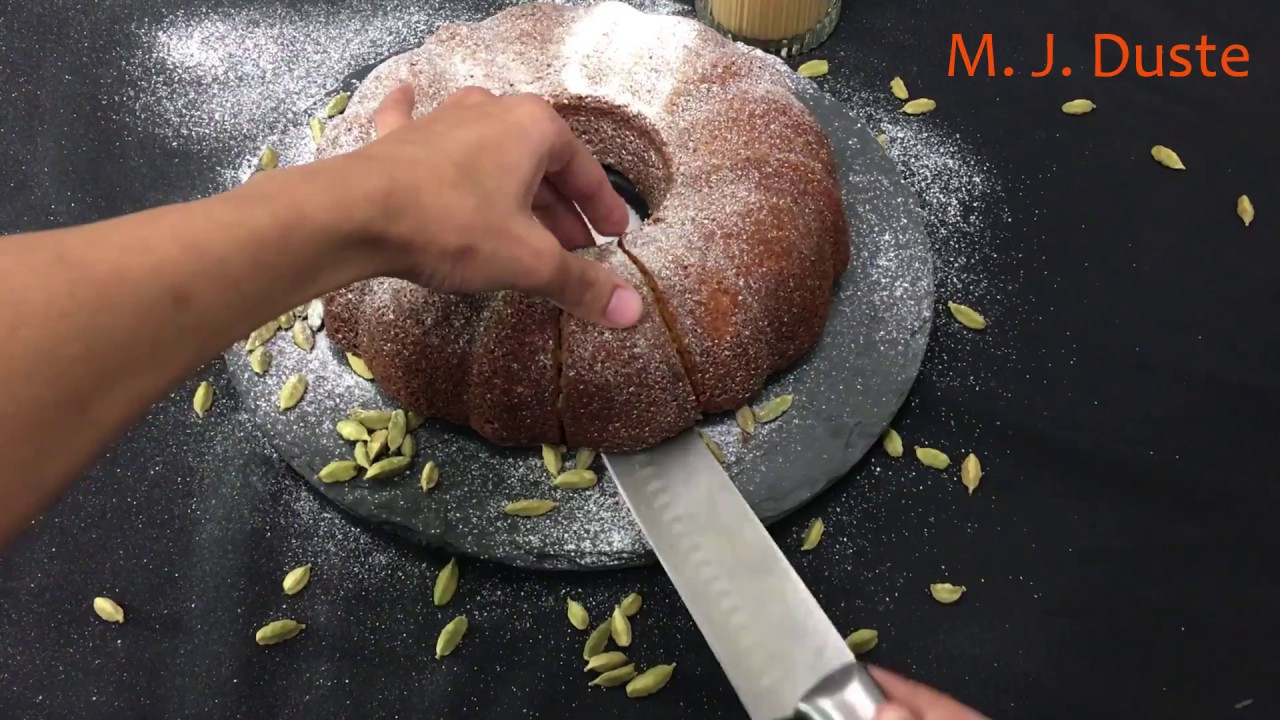 Cardamom cake