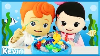 캐빈과 캐리의 낚시 게임 장난감 대결 놀이 l 캐리 앤 플레이 screenshot 5