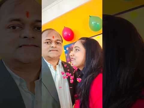 तेरी आंखों में मुझे प्यार नजर आता है...🌷♥️💖