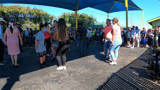 VEN A DIVERTIRTE A LA PULGA DE OAKLAND CA