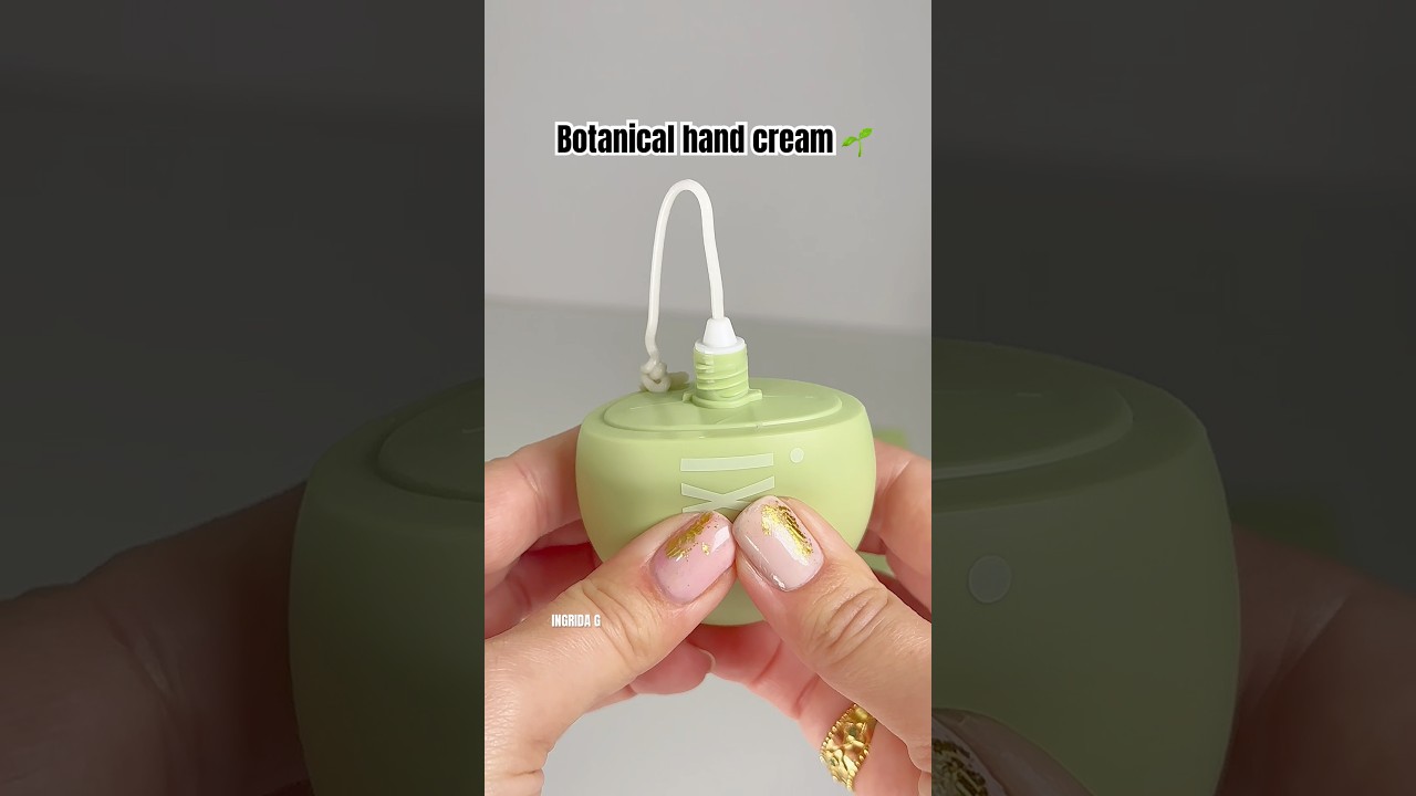 That squirt 😅 Pixi beauty hand hero 