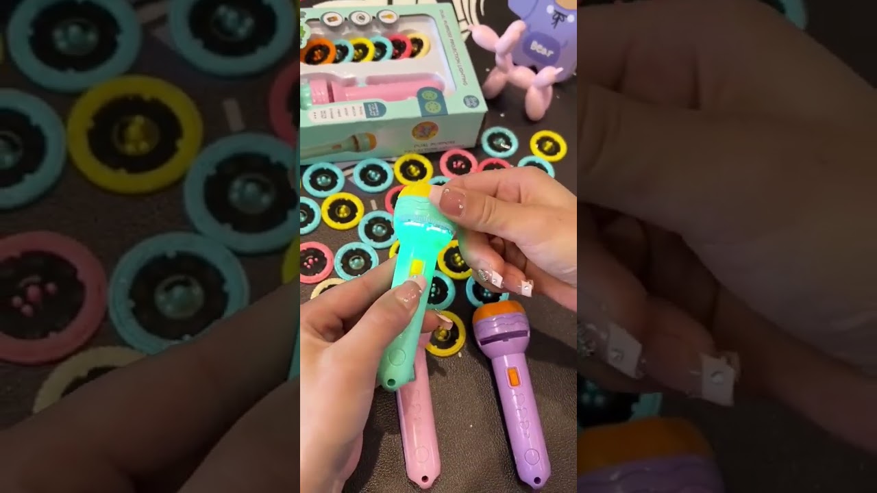 mainan senter karakter