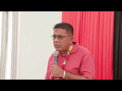 President Ali distributes cash grant to Rice Farmers in Anna Regina, Region 2