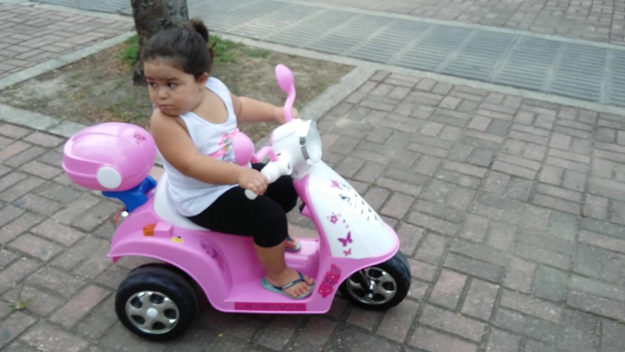 Scooter elétrica infantil (Sophia)