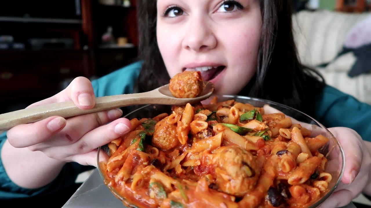 Pasta & Meatballs MUKBANG