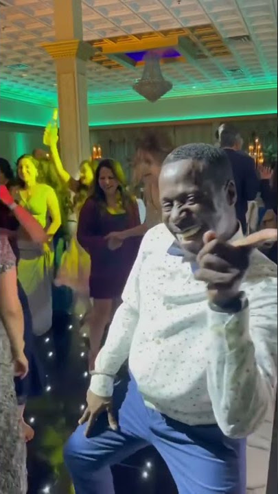 New Viral Funny Dance By This Man - Ole Ole Song