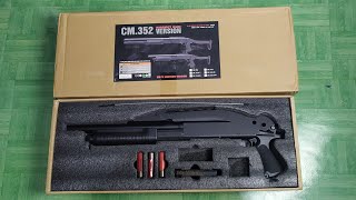 Cyma Cm352 Airsoft Gun. M870 Shotgun Version. Full Metal Body. Triple Shot.