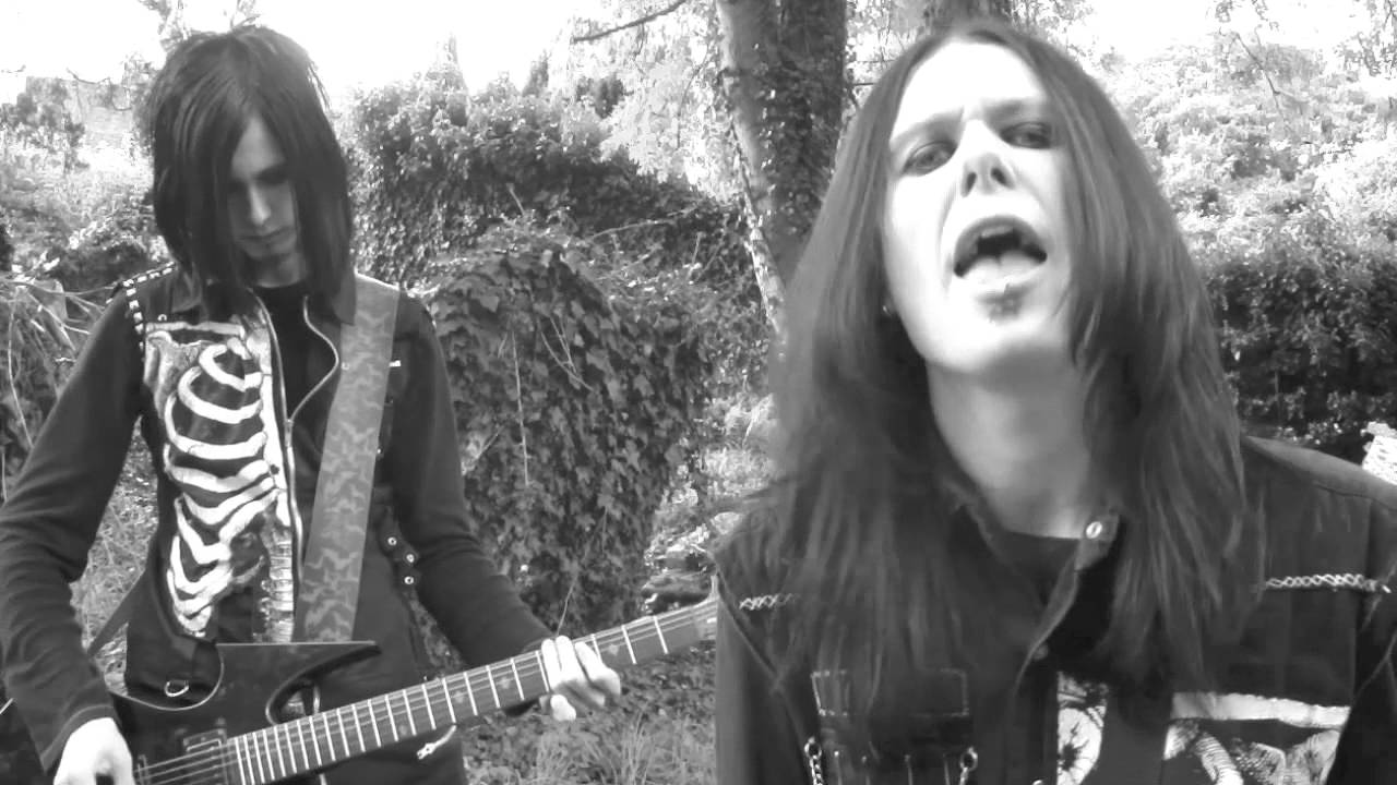 THE GRAVESTARS CEMETERY ROMANCE VIDEO TWO B&W