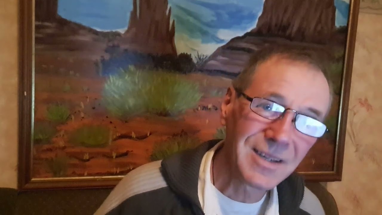 PHOENIX 666 . MESSAGER :  Structure pyramidale ou pas . C'est comme un jeu de dominos , si les