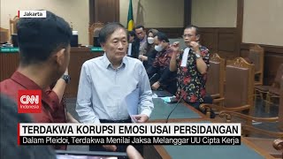 Terdakwa Korupsi Emosi Usai Sidang Dituntut Hukuman Seumur Hidup