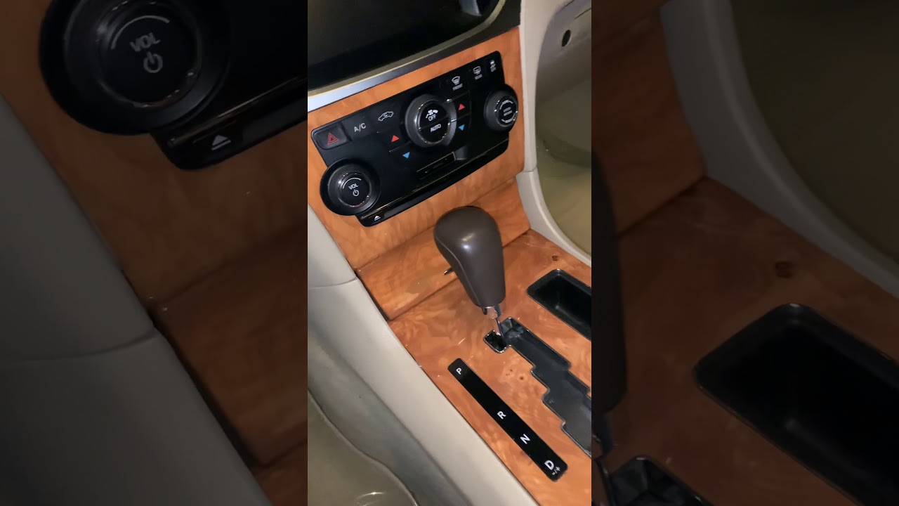 طرقة فك ديكور كرايسلر موديل 2014 وفك حامل الاكواب YouTube