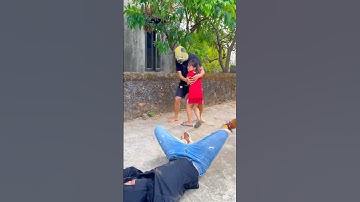 Chú chó cứu cô gái bị bắt cóc