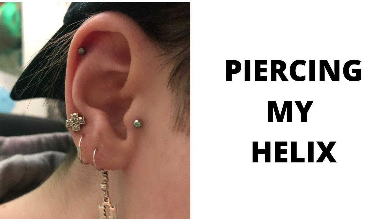 PIERCING MY OWN HELIX (cartilage) AT HOME (Age 15) BLOOD WARNING