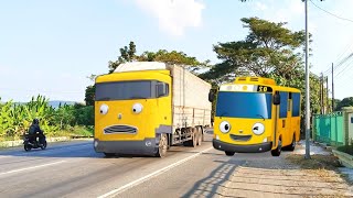 Wadadidaw Disini Markasnya Truk Kontainer dan Truk-Truk Ekspedisi Besar Mirip Frank Temannya Tayo