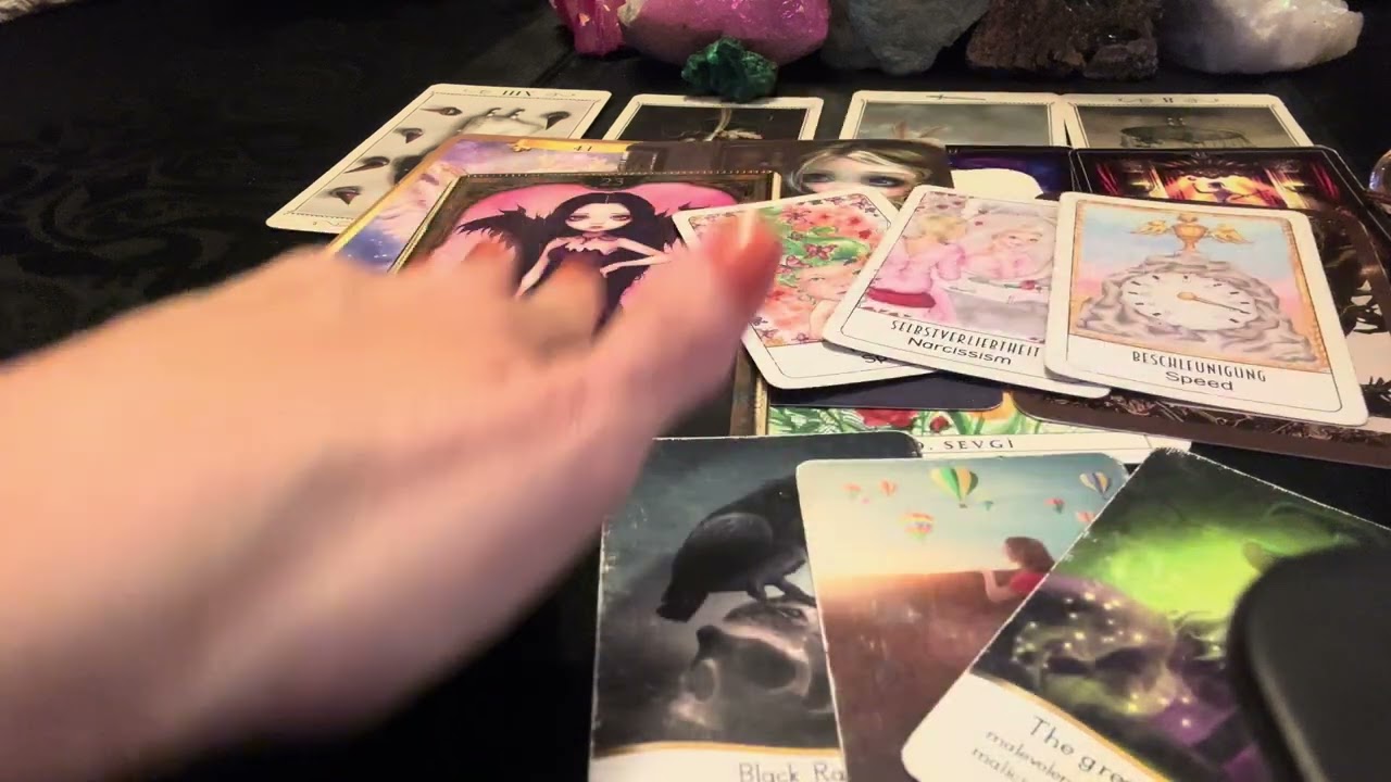 Bizi karşı cinsle görse ne yapar? Ne düşünür? Kıskanır mı? Geceboyu bunu düşünür mü?