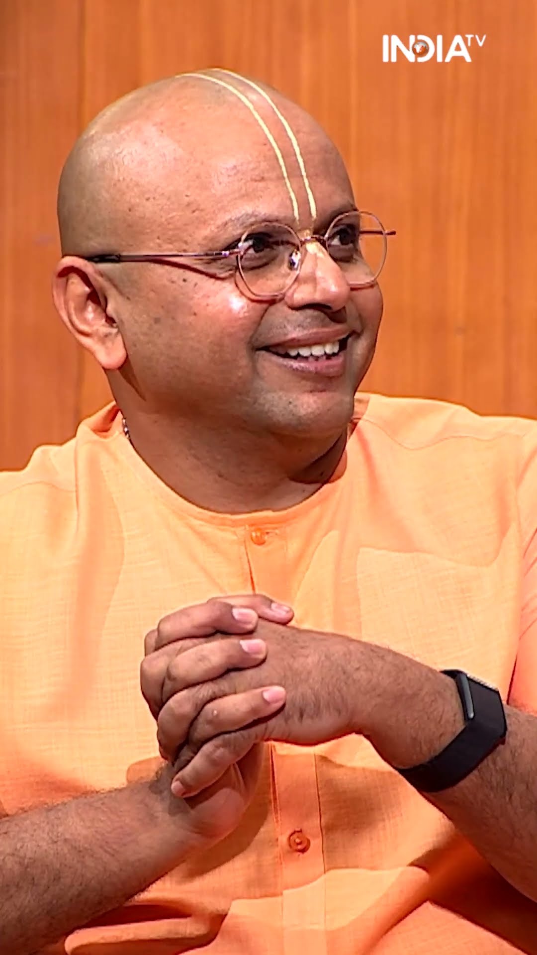 #gaurgopaldas ने खुद के पिता से वर्षा से क्यों नहीं बात की ? #aapkiadalat #rajatsharma #shorts