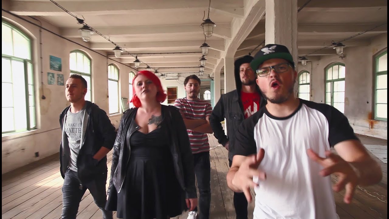 ONE HOUR LATER - Everything In Your Head (OFFICIAL VIDEO)