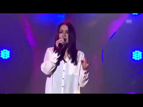 فرشته اکبرزاده. دختر افغان که در مسابقات خوانندگی - YouTube