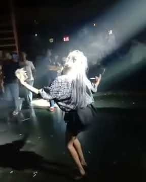 LEDIS lagi joget di warehouse Surabaya  #funkot #surabayagetar #engkolsanak