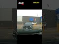 Une Femme Bloque La Voie Coup De Rage Au Volant Ragedrive Roadrage mp3