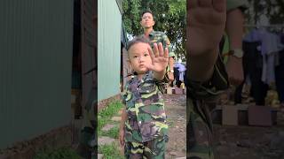 Chú bộ đội đánh đuổi gấu lầy #shost #shortvideo