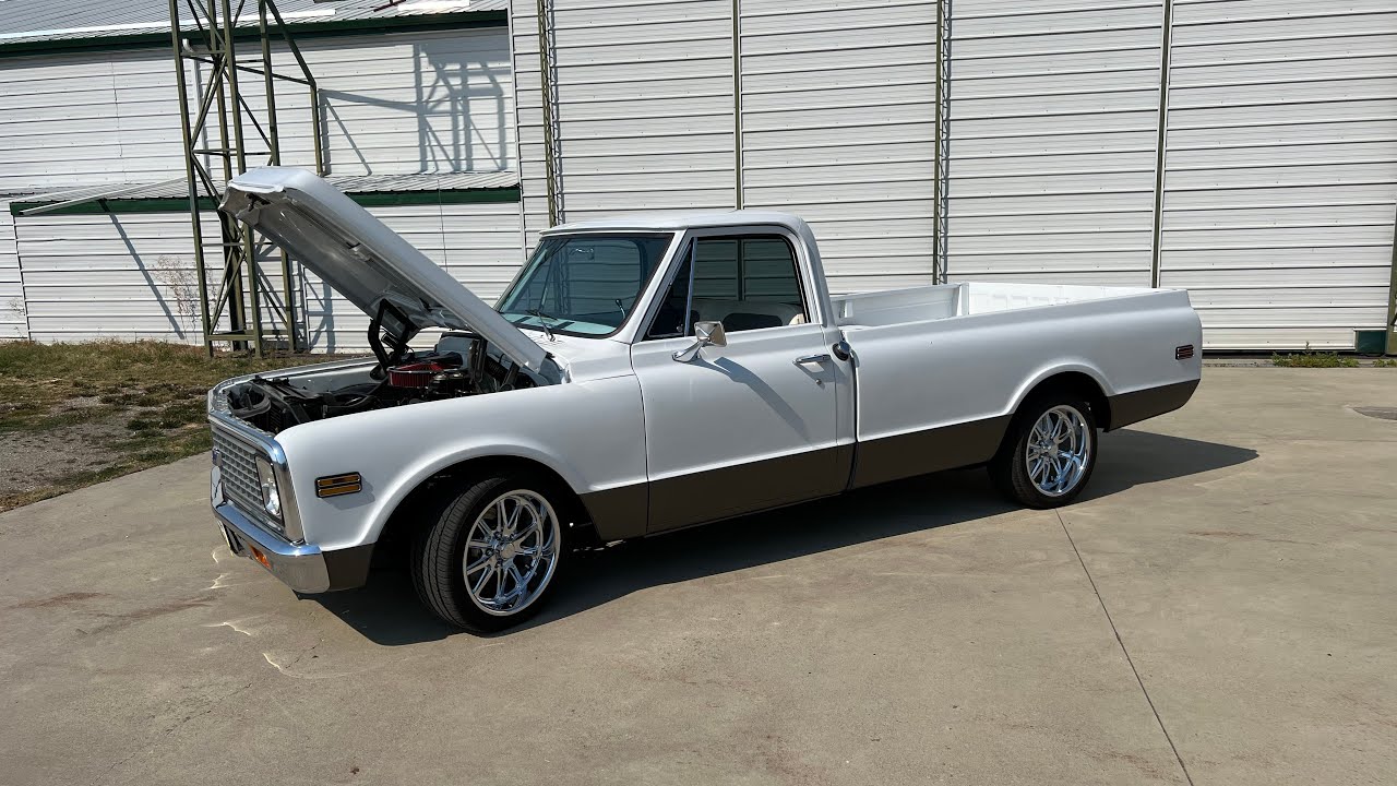 1972 Chevy C10 SBC FITECH Fuel Injection Super Clean and Classy