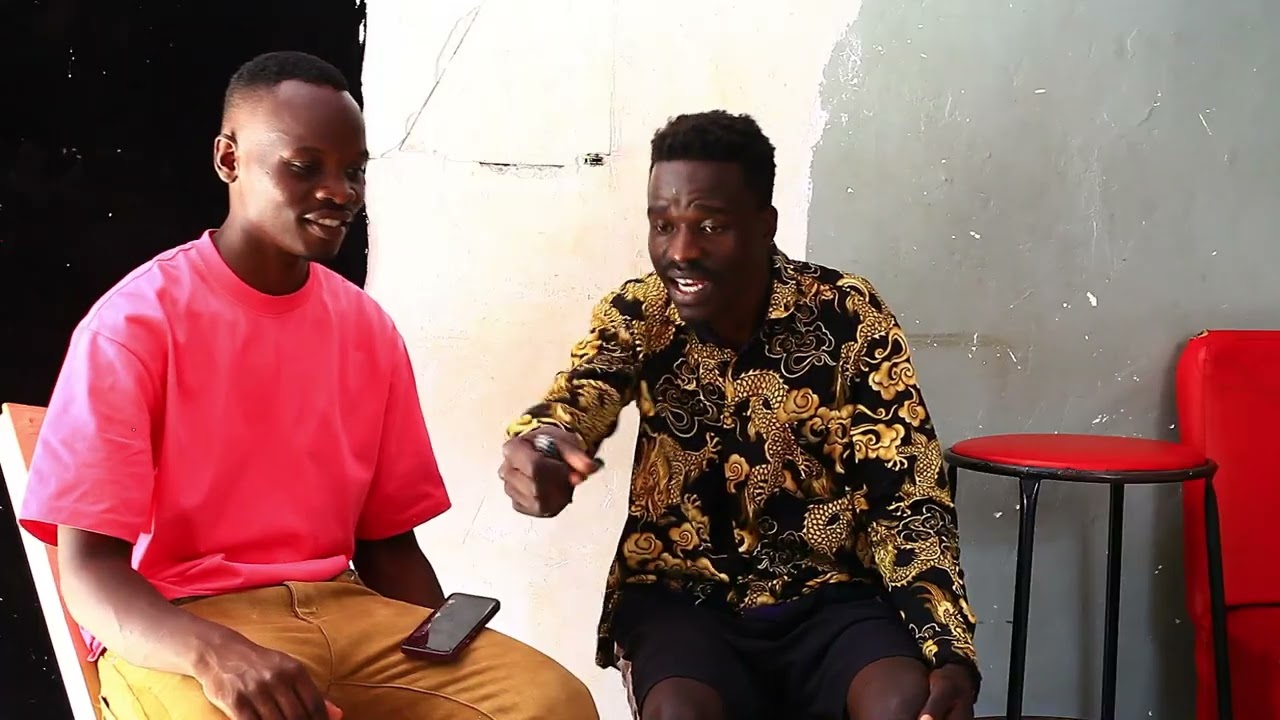 Amanya ye pato oxygen asiba dread locks era ayimba free sytle  era musomesa ate nga Ghetto yuti 