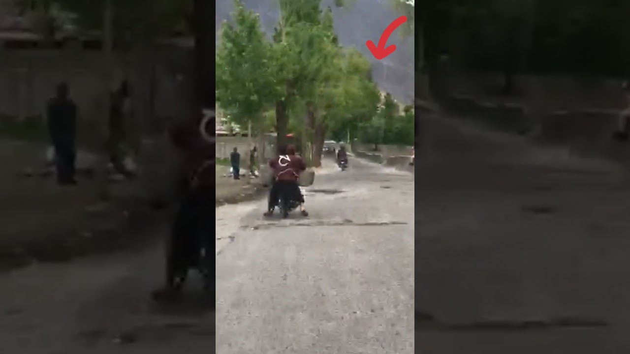 A unique Way of Smuggling Construction Wood on a Motorcycle