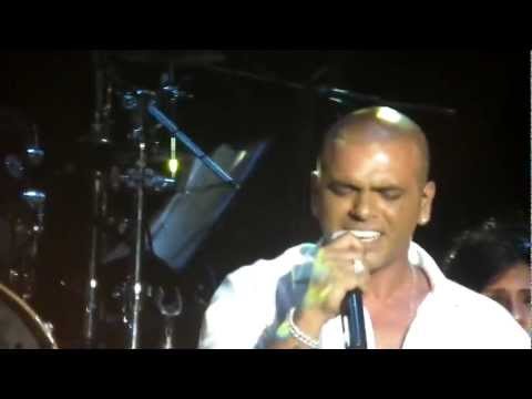 אייל גולן חיים שלמים בריכת השולטן 2012 