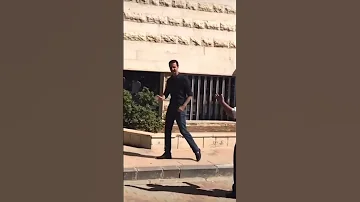 ستوري الرئيس الأسد سوري والنعم مني 