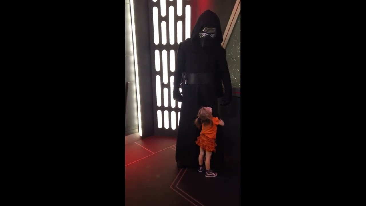Little Girl in LOVE with Kylo Ren