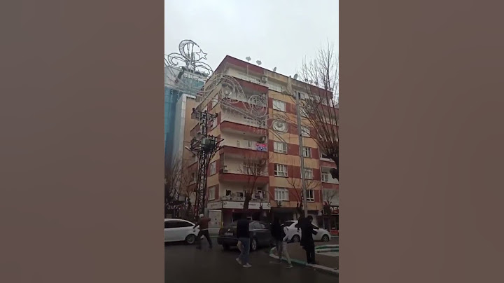 Tërmeti në Turqi, momenti kur një ndërtesë shembet e tëra nga dridhjet  #earthquake #Türkiye