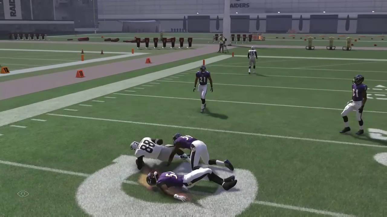 Should You Use Defensive Auto Flip in Madden 17?