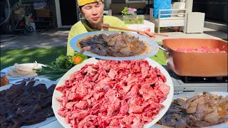 NGA SUMO TOÁT HẾT MỒ HÔI HỘT KHI TRẢI NGHIỆM ĂN MÂM PHỔI HEO KHỔNG LỒ CHƯA BAO GIỜ CÓ