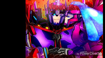 Optimus Prime y Elita One 😍😍