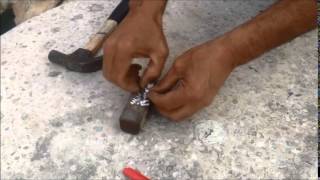 خالد علي بركات - قص الزجاج باستخدام بوجية سيارة Cutting Gl With A Piece Of Spark Plug