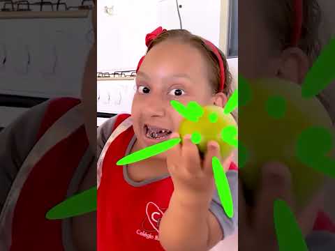 MC Divertida e Histórias Engraçadas sobre Escola e Rotina de atividades para crianças