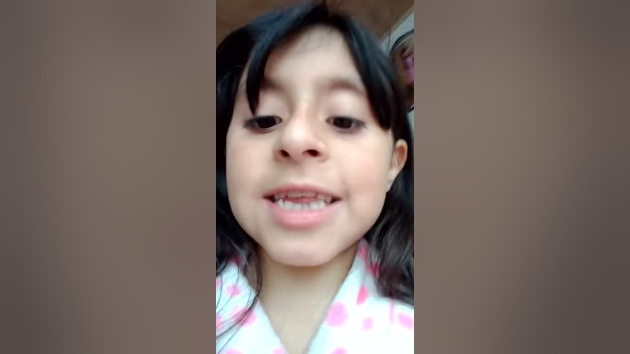 Sara y naomi(2) - YouTube