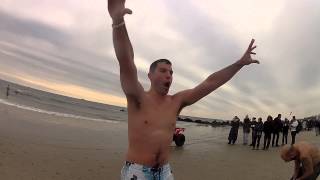 Long Beach Polar Bear's Super Bowl Splash