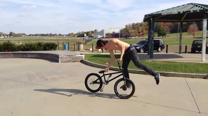 Akron skatepark With Vinnie DeVera Logan Higginbot...