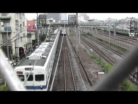 東武8000系　初期更新車同士のすれ違い HD
