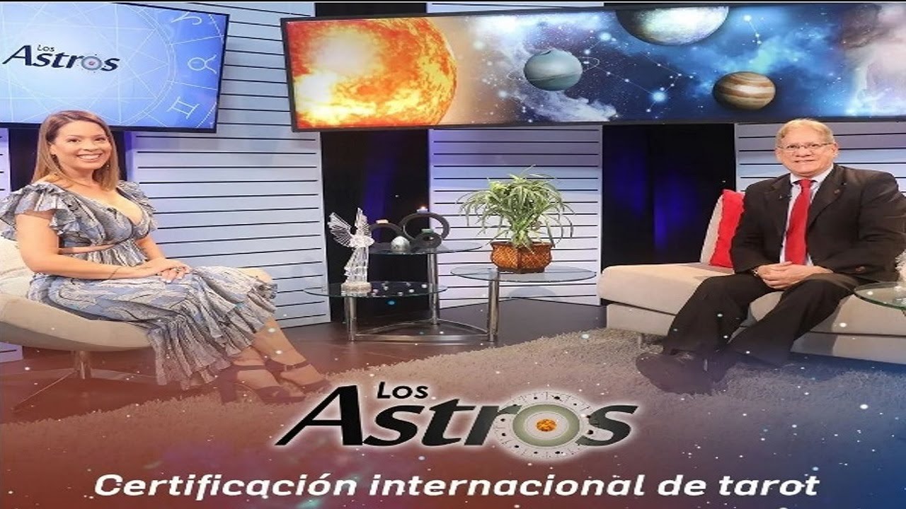 ENTREVISTA: El Tarot / Meredith Recibe acreditación internacional