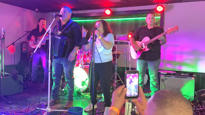 Ricky Guzman III y sus Tres Aces/ w Miss Rebecca M...