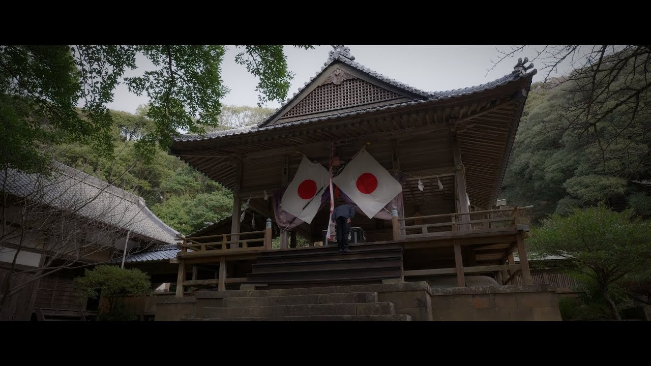 新年、神に会いに行く。How to Do Hatsumode in Japan｜New Year Shrine Visit in Tsushima【対馬シネマティックVlog #04】