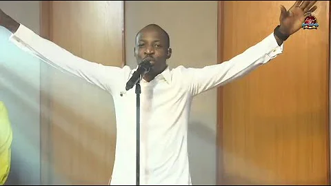 Dunsin Oyekan At Festival of Praise Manchester 2022 || Powerful Worship
